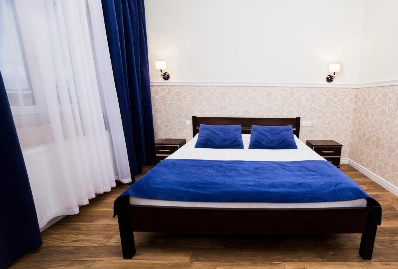 Dwor Olimp Hotel Stalowa Wola Exterior photo